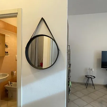 Bilocale House Gaudio 23 - A 1 Minuto Dall'ariston - Wifi 公寓