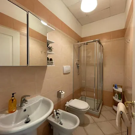 Bilocale House Gaudio 23 - A 1 Minuto Dall'ariston - Wifi 公寓 圣雷默